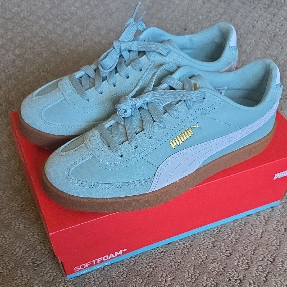 Puma Women's Light Blue Sneakers with Gum Sole